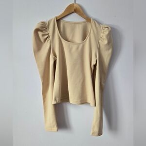 Puff sleeve top